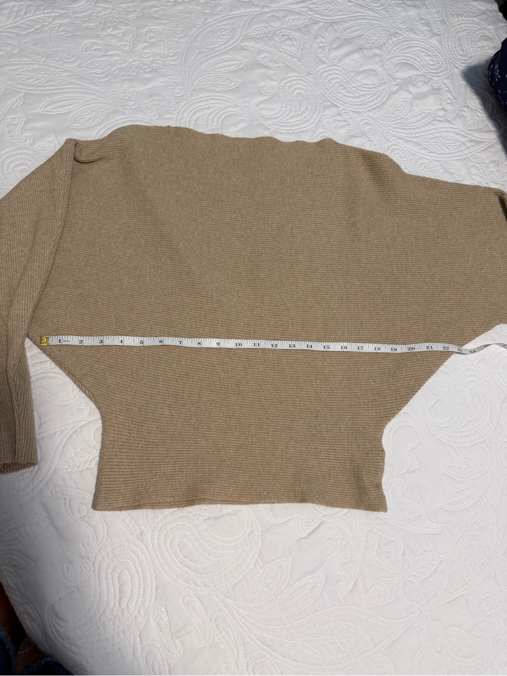 Ribbed Knit Batwing Sleeve Sweater in Camel